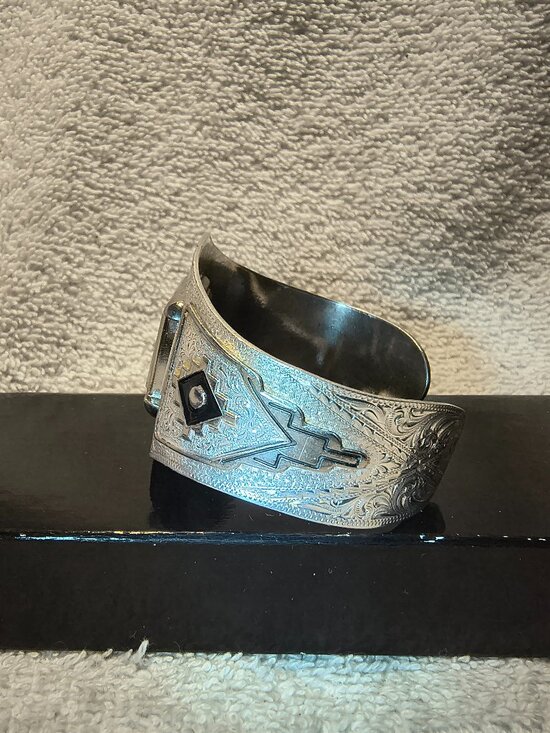 Montana Silversmiths Cuff Watch Southwest Aztec Western New Bat Clear Minty 4 main image 13